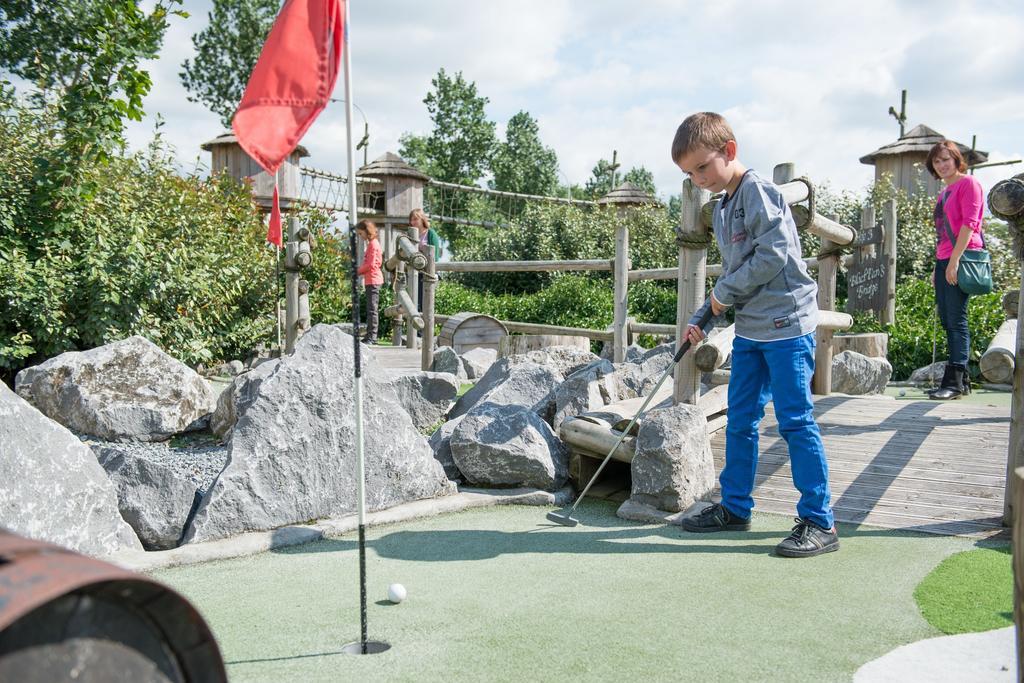 Готель Sunparks Oostduinkerke - Plopsaland Екстер'єр фото