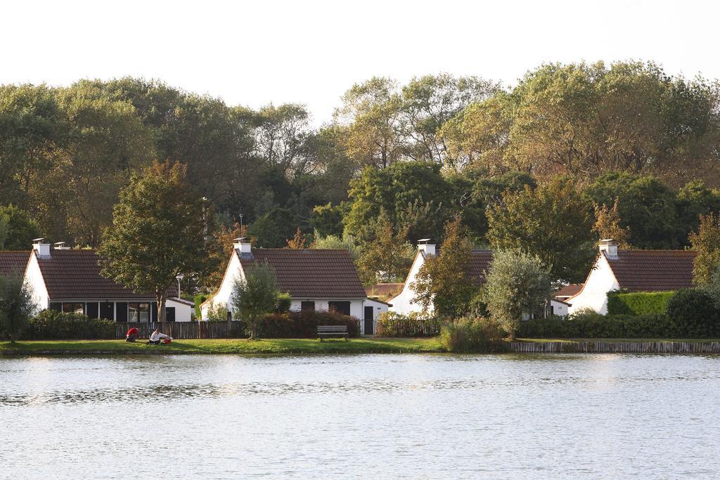 Готель Sunparks Oostduinkerke - Plopsaland Екстер'єр фото